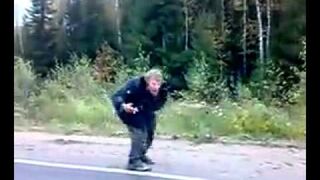 Rosja - Tancerz na drodze