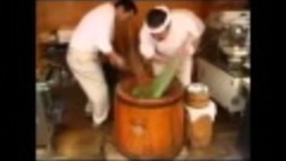 Ninja wyrabiaja Mochi