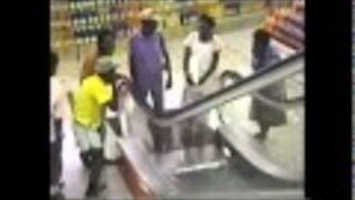 Pierwszy raz na ruchomych schodach