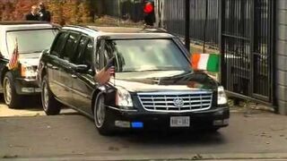 Samochód Obamy utknął na progu