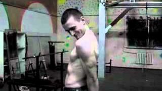 Kulturysta i zabójcza masa