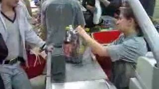 Trollowanie kasjerki w rosyjskim markecie