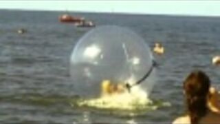 Wyjątkowo głupi film z blondynką