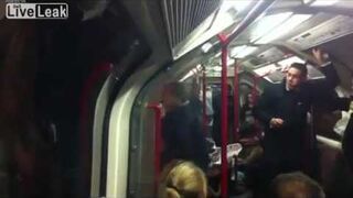 Tańczący w metrze - Jak sobie radzić