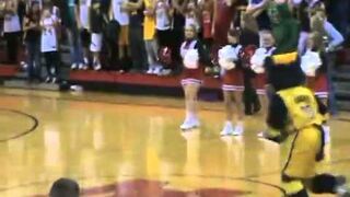 Boomer rozwalił tablice!