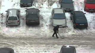 Zaśnieżanie samochodu