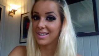 Zobacz jak makijaż może zmienić kobietę!