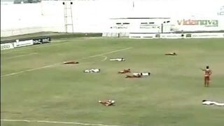 Atak pszczół podczas gry w Rio de Janeiro!