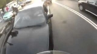 Rosyjski Motocyklista VS Rosyjskie BMW