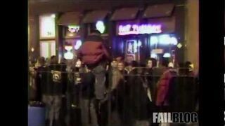 Drunk Climbing at Mardi Gras FAIL