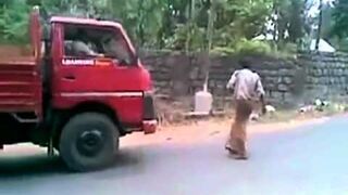 Ciężarówka rozjechała pijaka