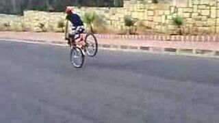 OthiStunt 131 Metres Stoppie !!