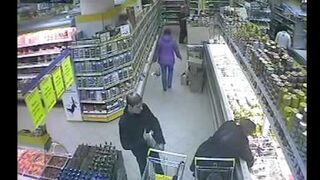 Kradzież portfela w markecie