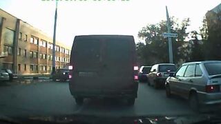 Drunken policeman ran into a column