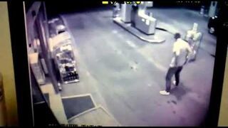 Tymczasem na stacji benzynowej