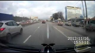 Rosja: Pijany kierowca na drodze