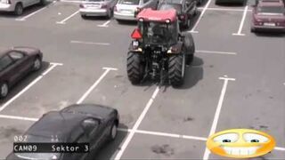 Mistrzyni parkowania traktorem