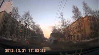 Jest położony na drodze