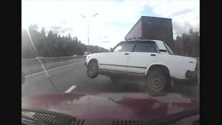 Ciężarówka wyszczerbienia samochód