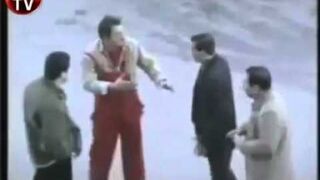 Agresywny koleś w ukrytej kamerze