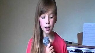 Genialna 10 latka w utworze Adele