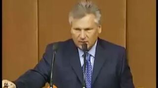 Kwaśniewski pijany?