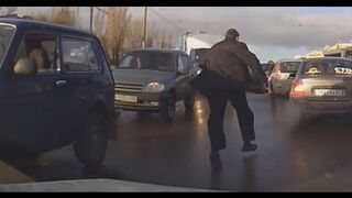 Russian Road Rage and Accidents February 2013
