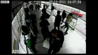 Złodziej smartfona wpadł pod autobus