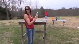 Nigdy nie zadzieraj z dziewczyną i jej torebką