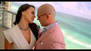 Ahmed Chawki - Habibi I Love You Ft . Pitbull (Official Video)