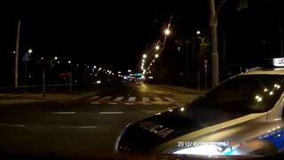 Wpadka policji na skrzyżowaniu