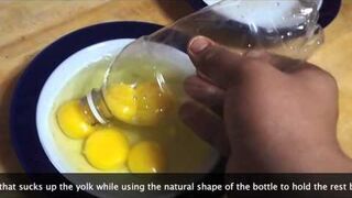 Jak oddzielić białka od żółtek za pomoc butelki