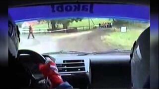 Kierowca rajdowy - co to kur... jest ! omijaj go ! - fail