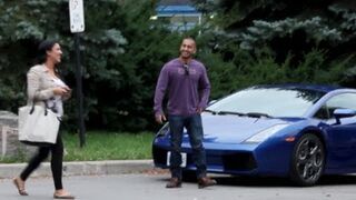 Reakcja kobiet na różne samochody