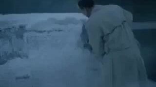 Odśnieżanie samochodu