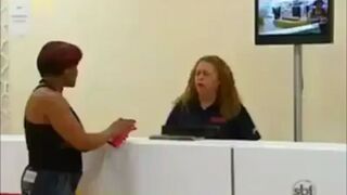 Śmieszny żart w Brazylii - Nożownik