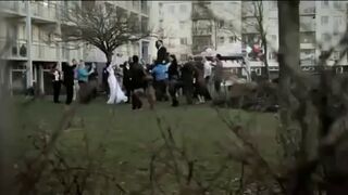 Dziewczynka rujnuje ślub w 5 sekund!