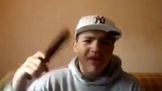 Chłopak ryje banie!