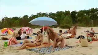 Tak kończy kokietka na plaży