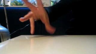 Fingers breakdance