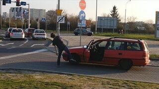 Niewidzialna przeszkoda na drodze