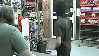 Napad na asertywnego sprzedawce