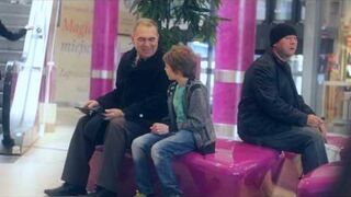 Przeczytasz mi bajkę? Wzruszające półtorej minuty