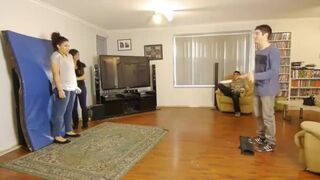 Trafił dziewczynę nożem w głowę!