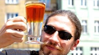 Sposób na nudną zwykłą czarną herbatę z cytryną