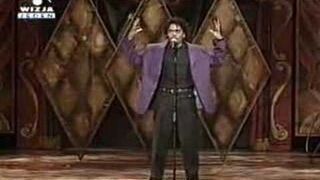 Ten facet potrafi zaśpiewać wszystko!