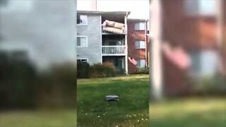 Jak znieść kanapę z pierwszego piętra