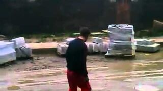 Pracownik miesiąca z drabiną