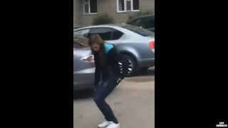 Dziewczyna po kwasie?