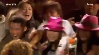 Na koncercie Beyonce fanka dostaje mikrofon. To był zły pomysł!